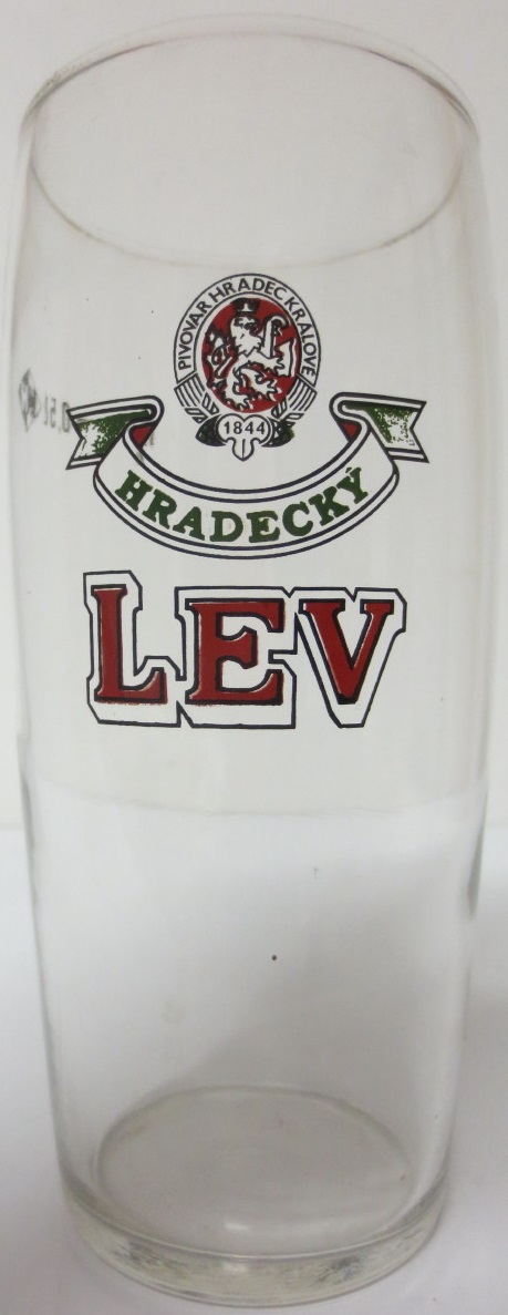 HRADECKÝ LEV (0,5L)