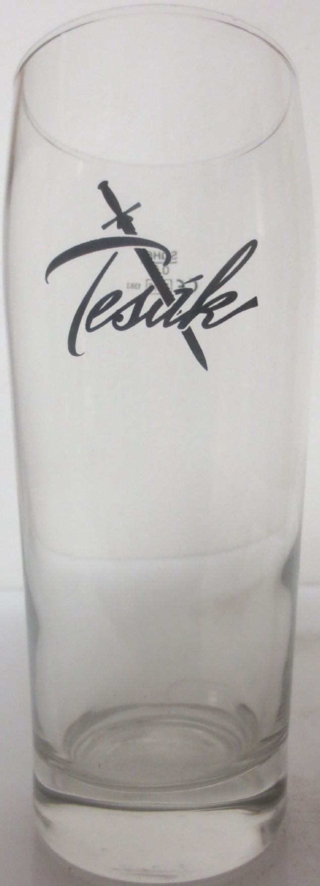 Tesák (0,5L)