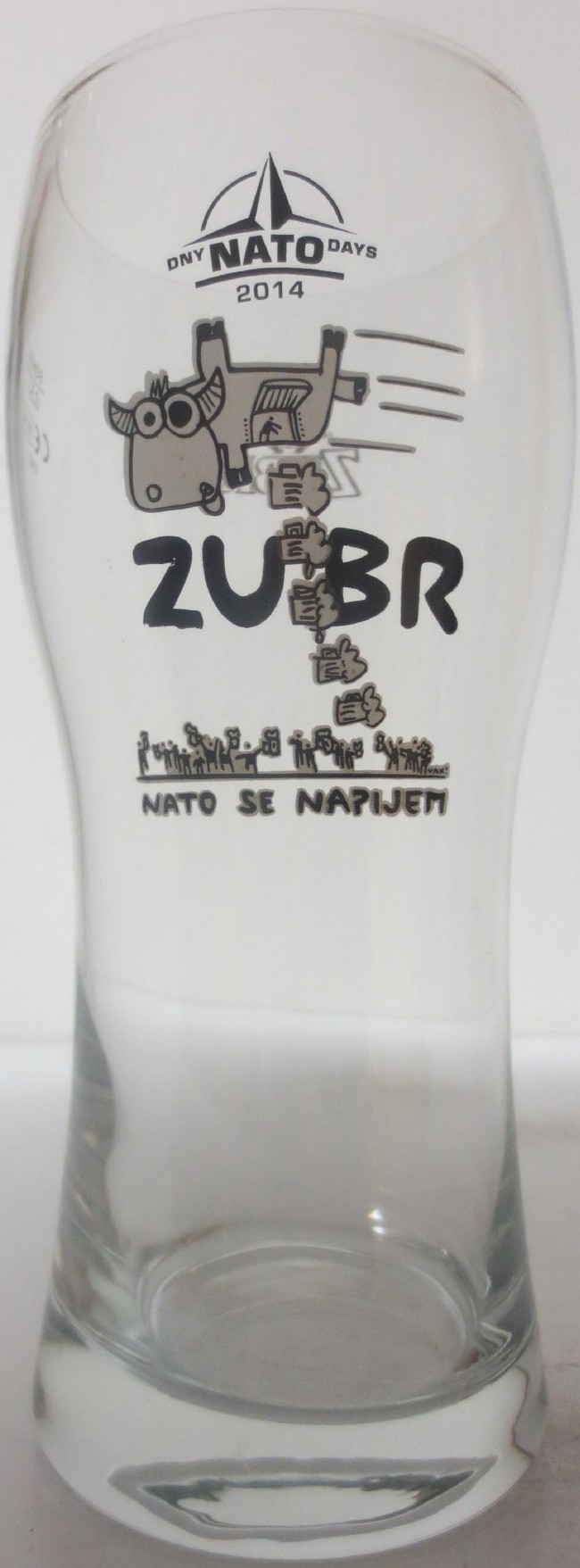 ZUBR DNY NATO 2014 NA TO SE NAPIJEM (0,5L)