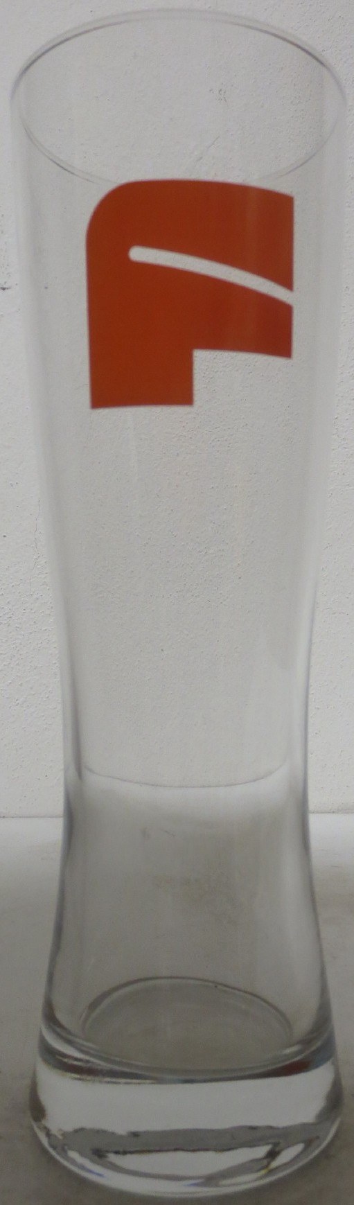 F (0,5L) 